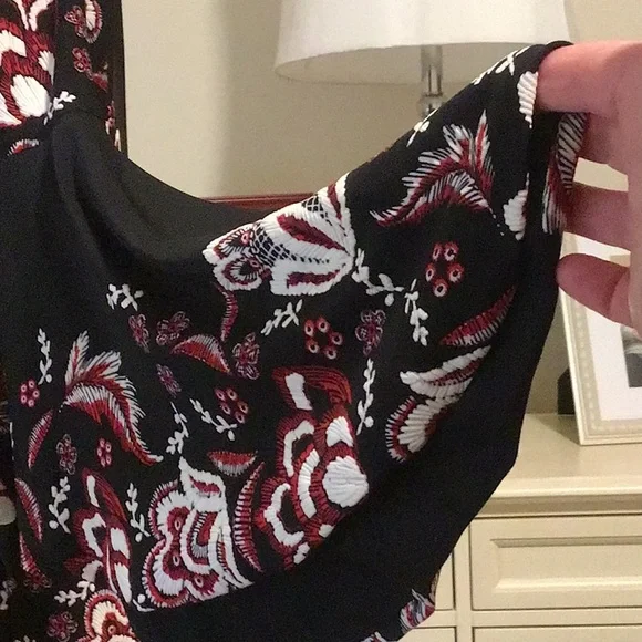 Angel Sleeve Dress - Picture 3 of 3